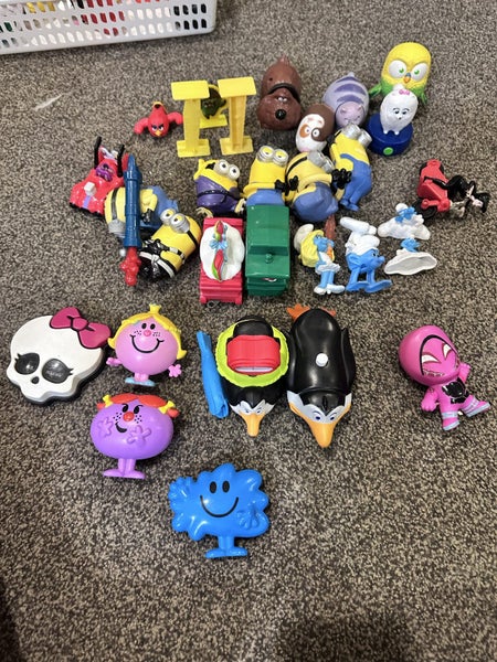 Bulk of McDonald toys Carousel 1