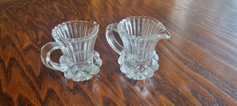 Mini crystal milk jugs Carousel 1