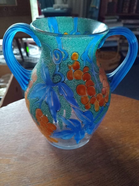 Handpainted Glass Vase Carousel 1