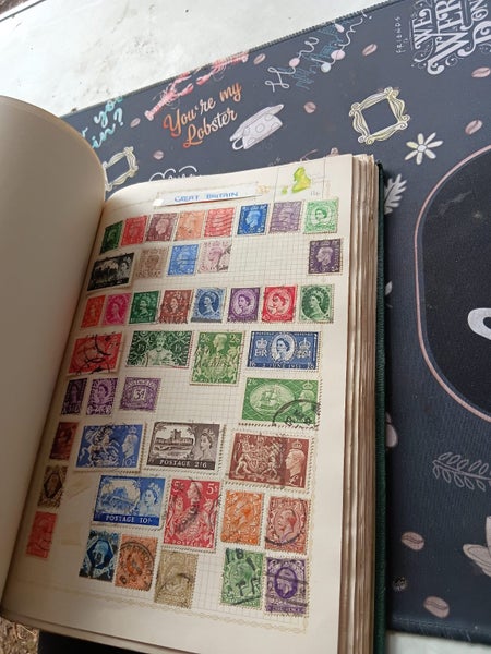 $1 Reserve!! Nice full World Album Carousel 17