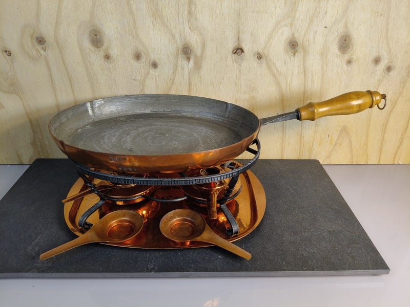 Stockli netstat fish pan flambe copper in box Carousel 1