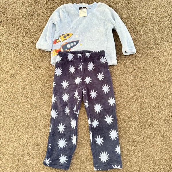 Hering Kids Rocket Ship & Stars Pajama Set - Size 2 Carousel 1