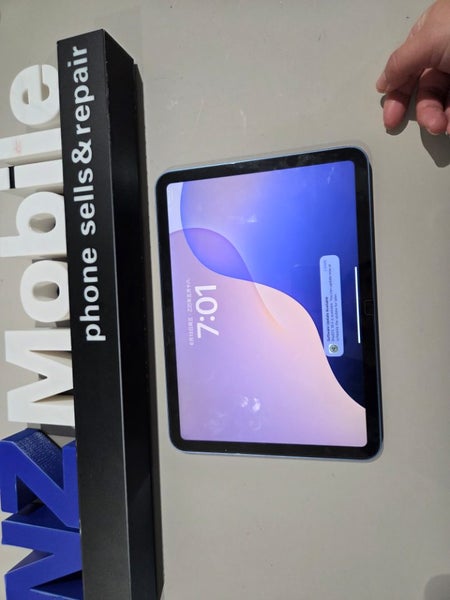 iPad 10th 256G Carousel 3