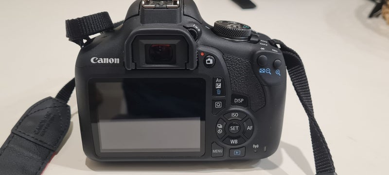 Canon EOS 1500D with Low Shutter count62933719984385111