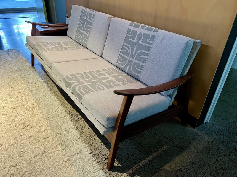 Mid Century D.A. Lewis Daybed Carousel 4