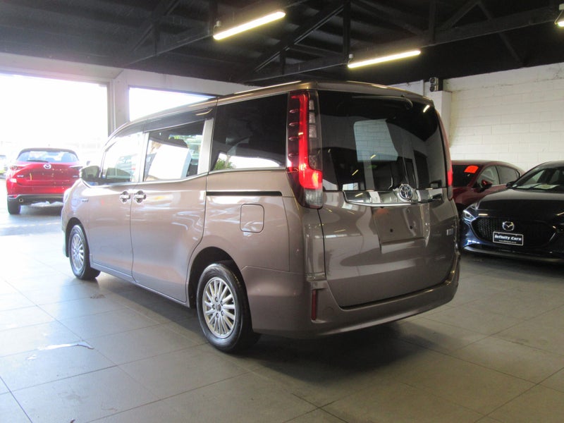 2014 Toyota Noah VOXY HYBRID LOW 96KM SALE!62854327651841114