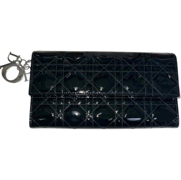 DIOR WALLET Carousel 1