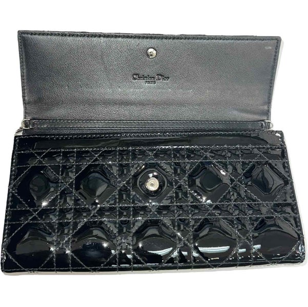DIOR WALLET Carousel 2