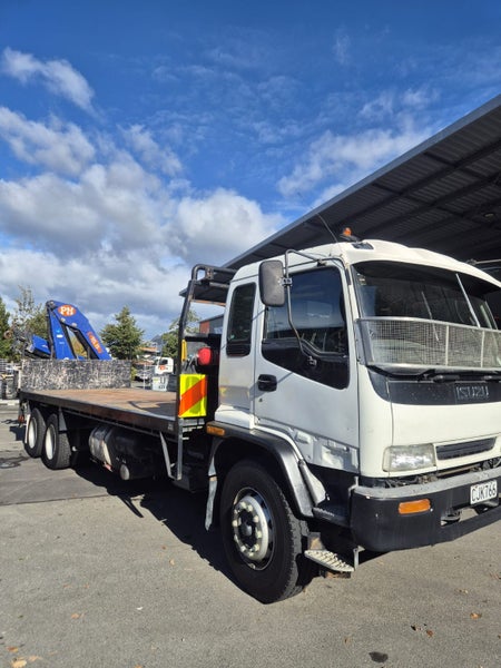 Isuzu Crane truck62864754684033119