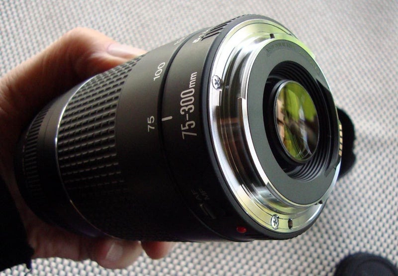 CANON EF 75-300mm Lens - Big Zoom For Sports Or Nature62863849324289114