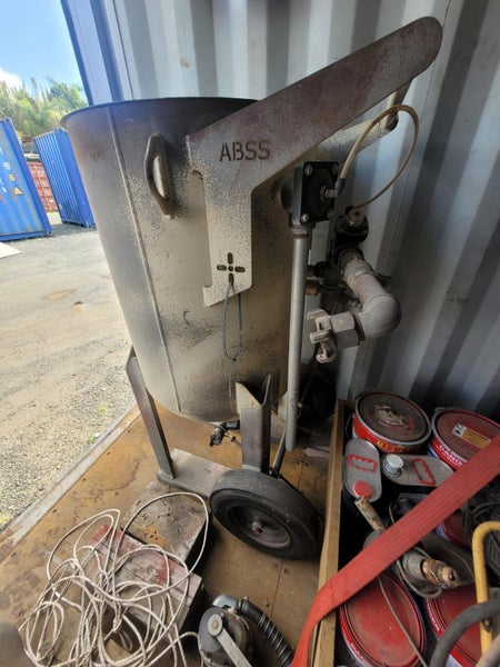 Sand Blasting & Painting Equipment Carousel 10