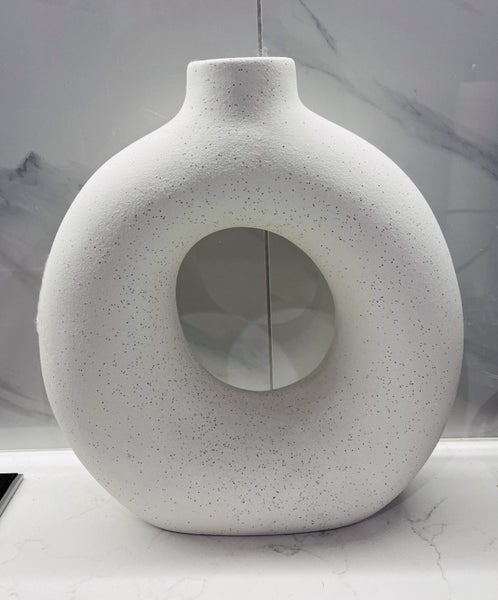 Large Circle Cut-Out Vase Carousel 1
