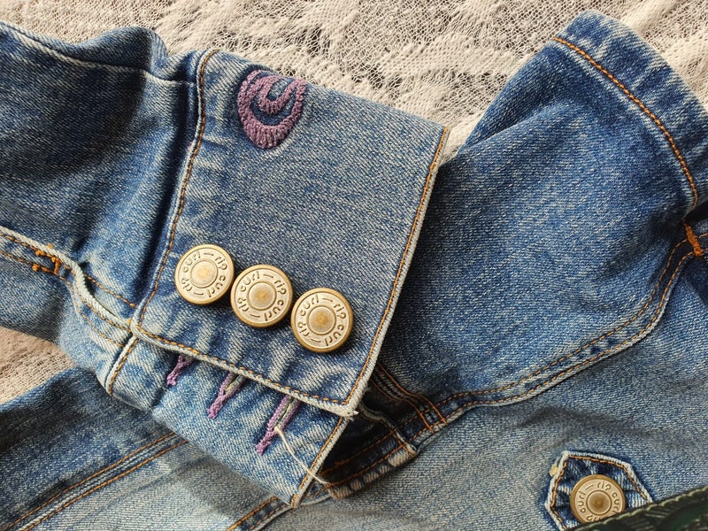 Rip Curl Retro Military Denim Jacket in Excellent Condition Size Med Carousel 2