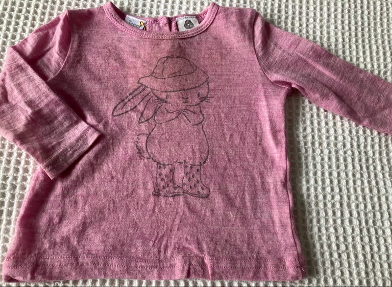 Pink merino top with cute bunny design . Teeny Weeny, size 00628638645706251110