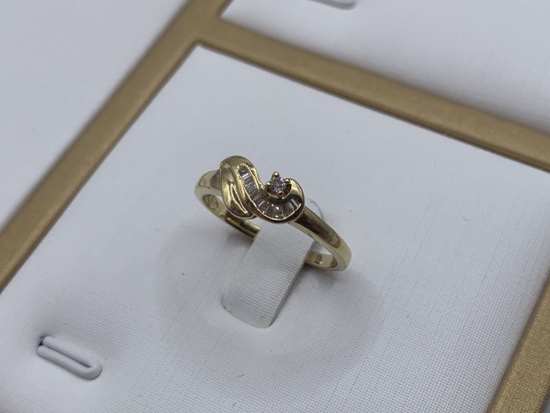 "SWEET GIFT" 18ct Gold Diamond Ring *SWEET AS* Carousel 1