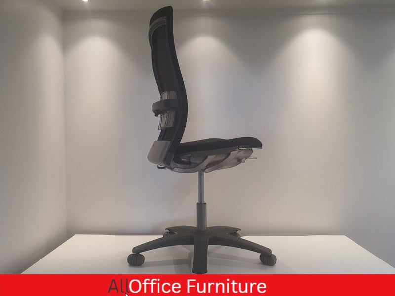 Formway Life Chair -- New Arms, New Cylinder, New Wheels Carousel 1