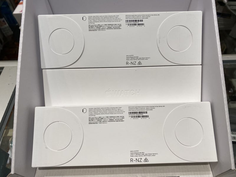 Apple Watch Series 9 (GPS) 45mm Starlight Aluminium Case M/L Band + Afterpay Carousel 7