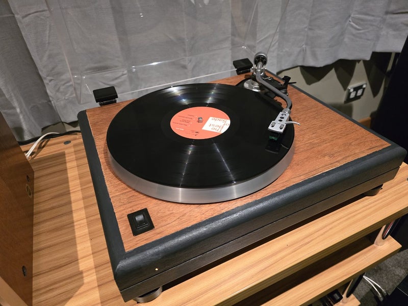 AR "The Turntable" with Linn Basik LV V tonearm Carousel 1