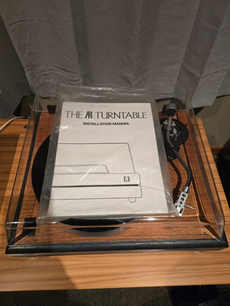 AR "The Turntable" with Linn Basik LV V tonearm Carousel 20