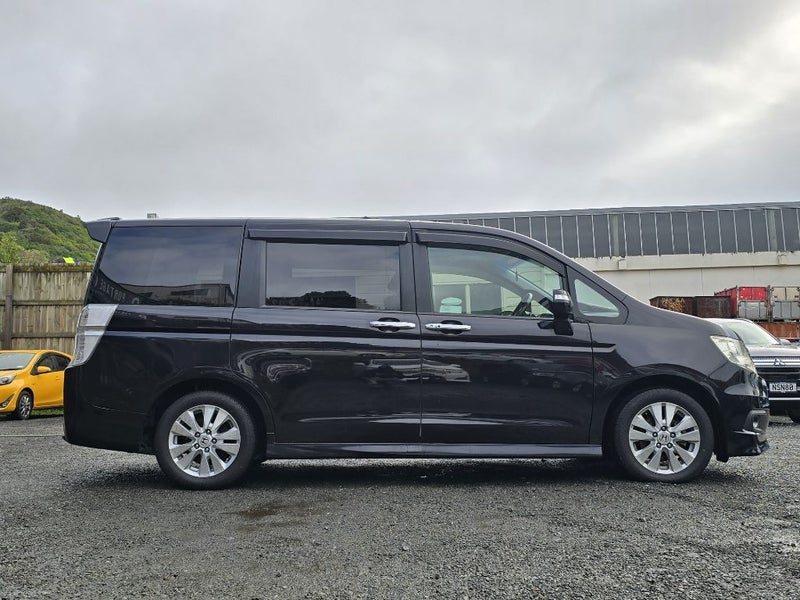 2012 Honda Step Wagon Z HDD Navi Edition62863268630019113