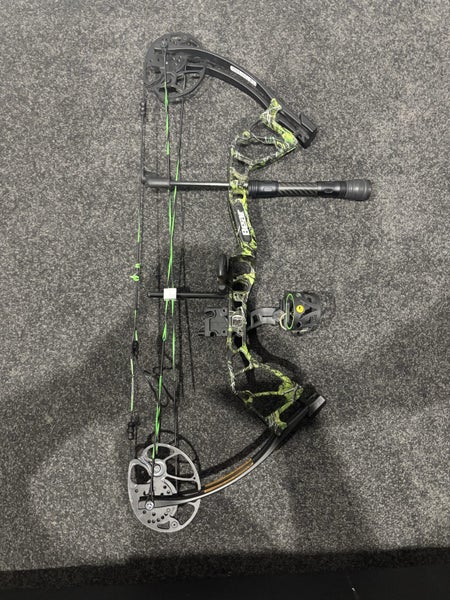 Royale bear compound bow62864741509762114