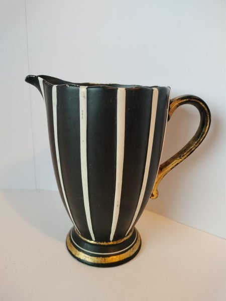 Brentleigh Ware jug vase Carousel 2