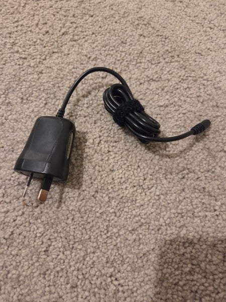 AC Power Adapter Carousel 1