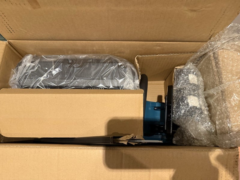*$1 RESERVE* Makita DUC353PT2 18V (36V) Cordless Chainsaw - BRAND NEW Carousel 6