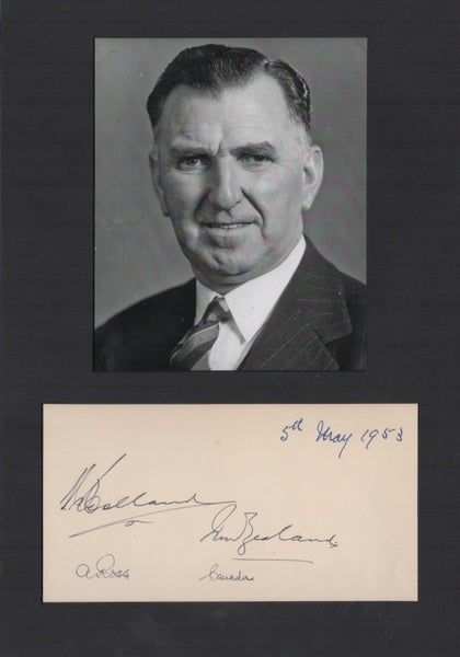 SIR SIDNEY HOLLAND (RIP) NZ PRIME MINISTER (1949-1957) AUTOGRAPH & PHOTO DISPLAY Carousel 1
