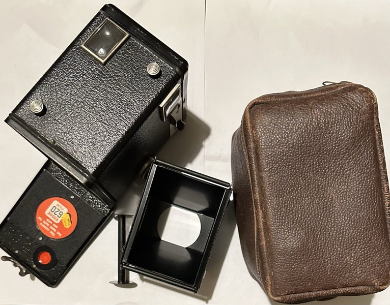 Camera: Box Brownie.62863849442818111