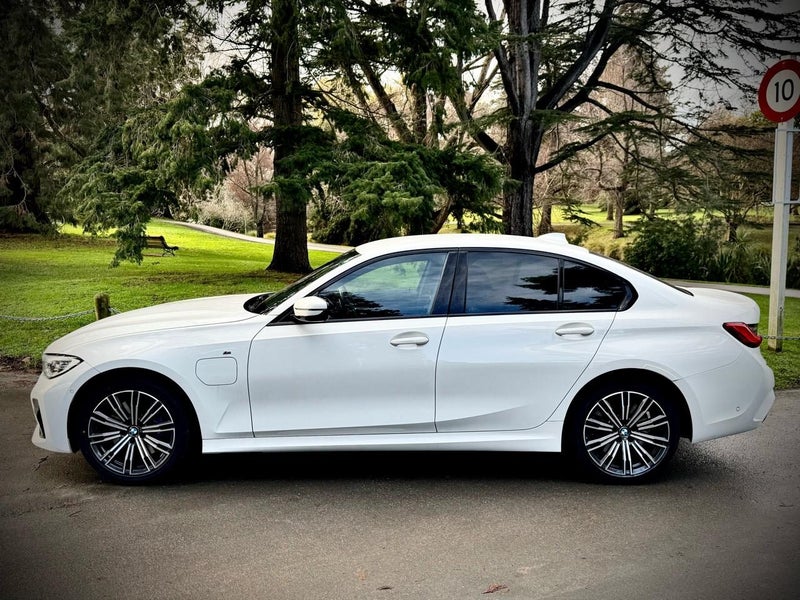 2020 BMW 330e Motorsport PHEV62868836872193111