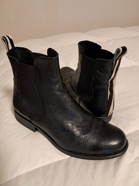 Miss Sofie boots Carousel 1