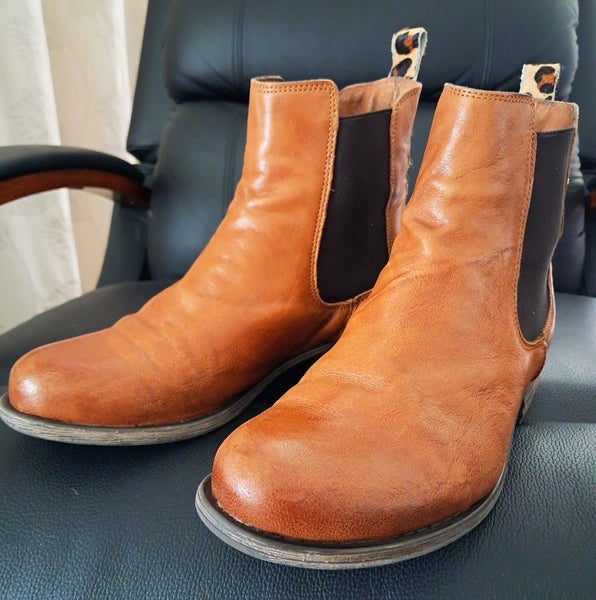 Miss Sofie boots Carousel 1