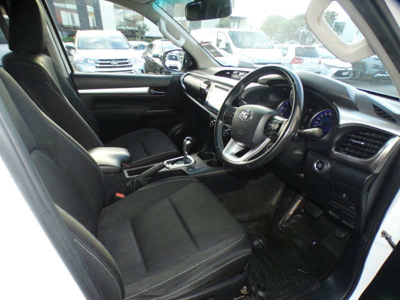 2020 Toyota Hilux SR562864753502594112