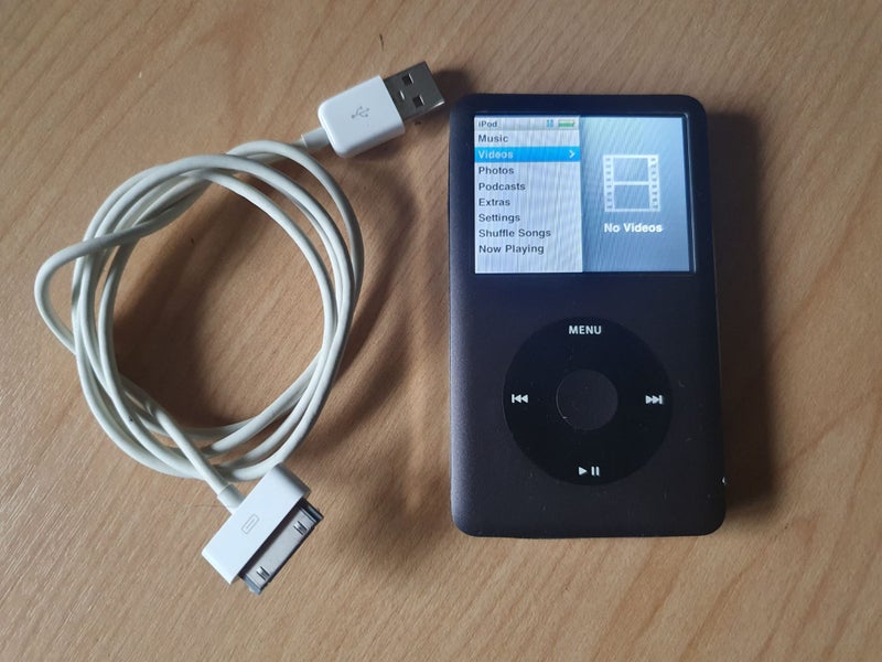 iPod Classic 7th Gen 128gb Carousel 1