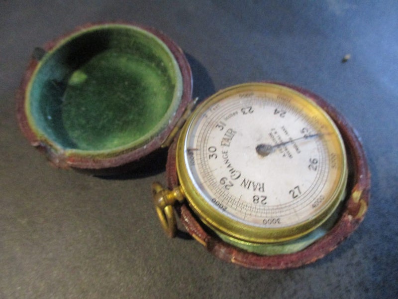Antique pocket barometer Carousel 1