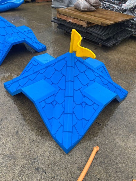 Playground equipment62863240428034112