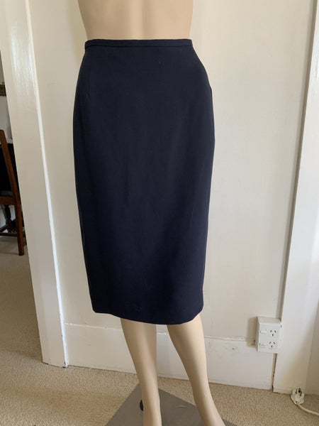 Pencil skirt Carousel 1