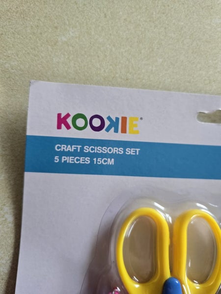Craft scissors $1 reserve Carousel 2