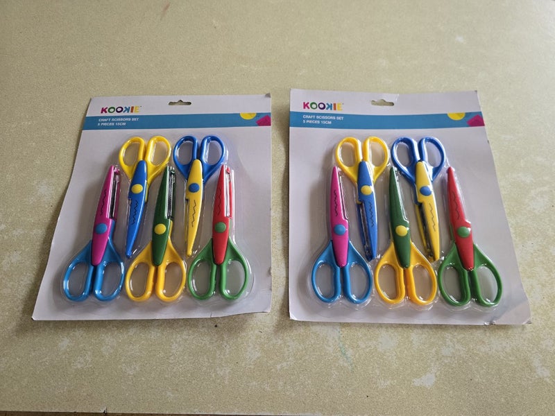 Craft scissors $1 reserve Carousel 6
