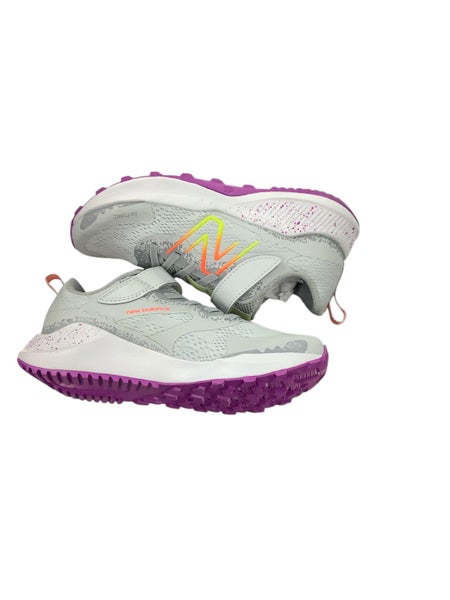 NEW BLANACE SHOES PAIR Carousel 3