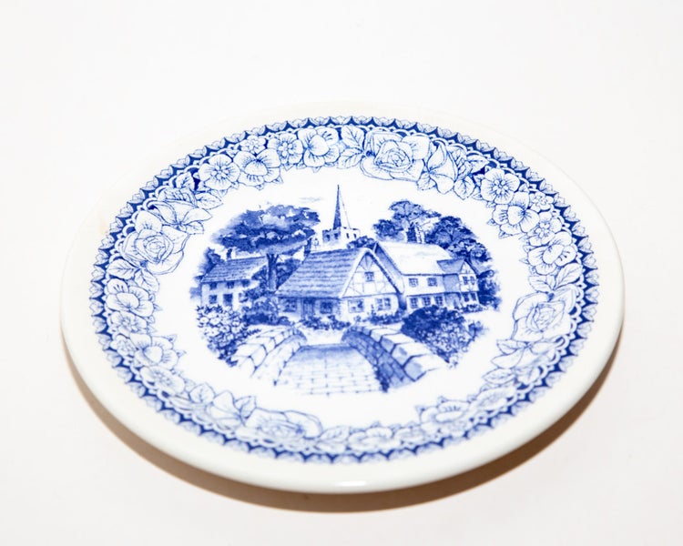 china plates and a bowl Carousel 2