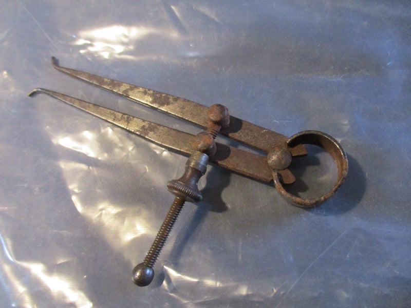 Inside diameter protractor - Moore and Wright Carousel 2