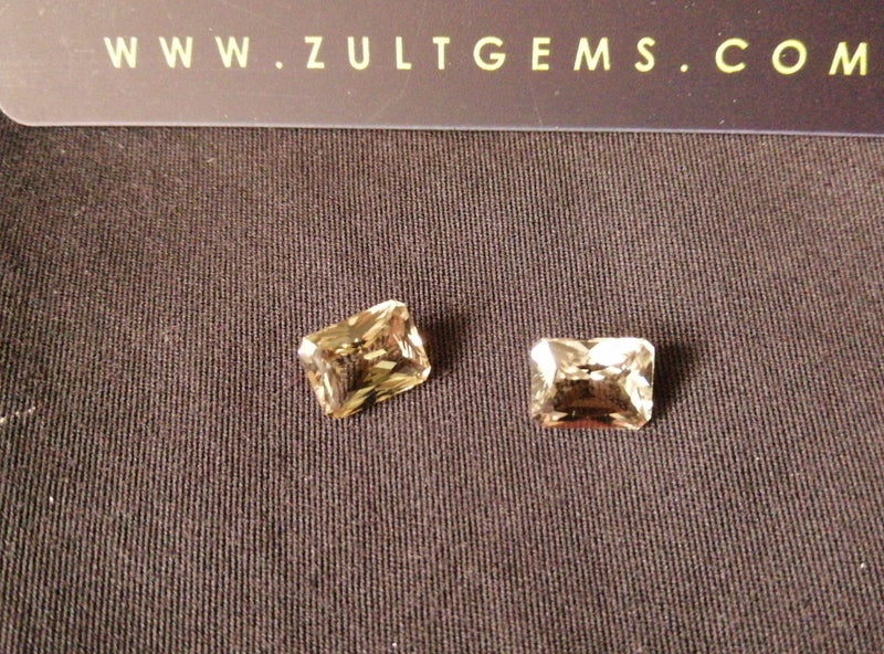 Zultanite® 2.35CT One Only Enchanted Rose Kiwi Green Chameleon Limited Offer Carousel 1