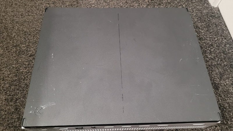 Xbox One S 500GB Everything Included +1 Game62865823338881114