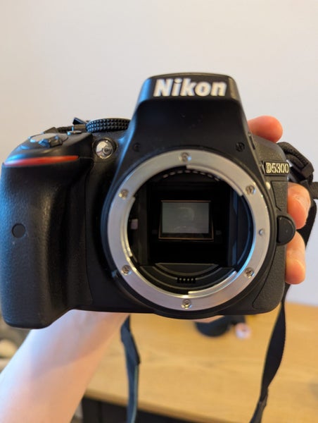 Nikon D5300 + Nikon AF-S 35mm f1.8 lense62863224539778112