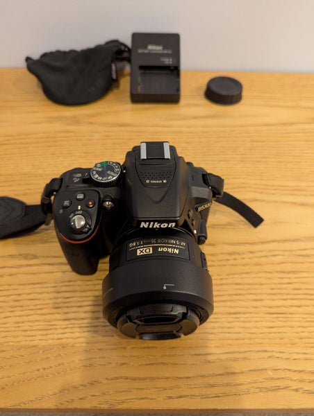 Nikon D5300 + Nikon AF-S 35mm f1.8 lense62863224539778113