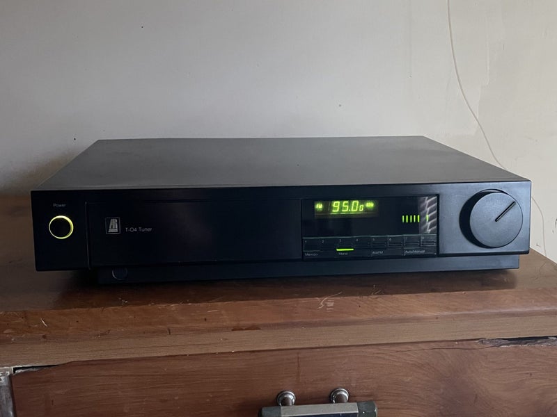 Acoustic Research T-04 Tuner - Works Really Well + Tidy Condition629306982581771121