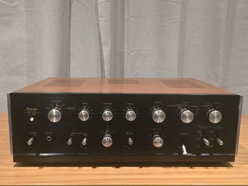Sansui AU-888 Stereo Amplifier Carousel 1