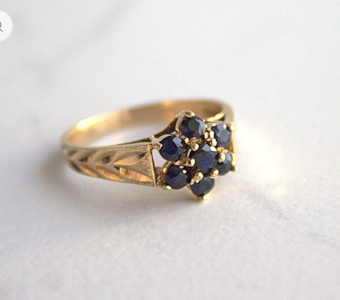 Vintage Sapphire Flower Ring Carousel 2